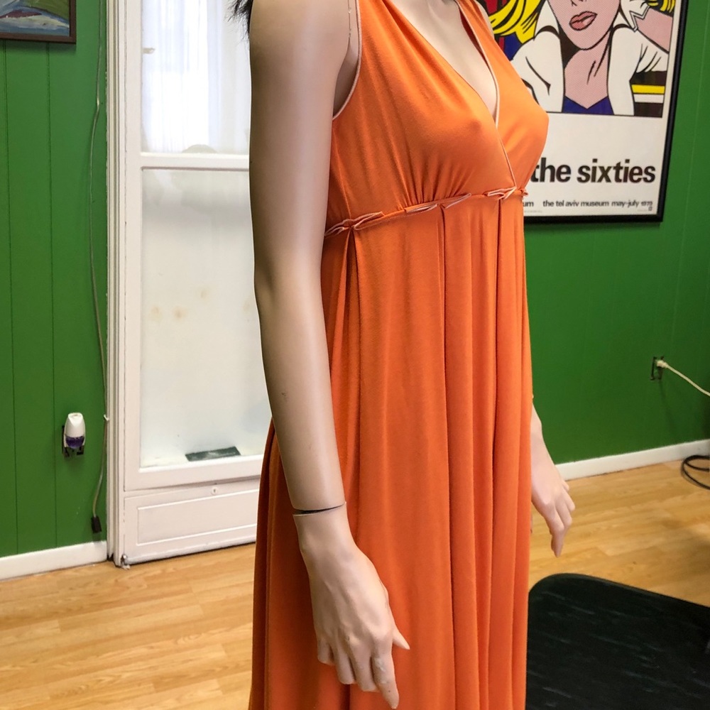 Dress - Picture 3 of 5
